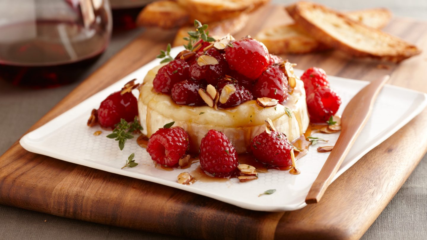 Brie mit Himbeeren Driscolls 