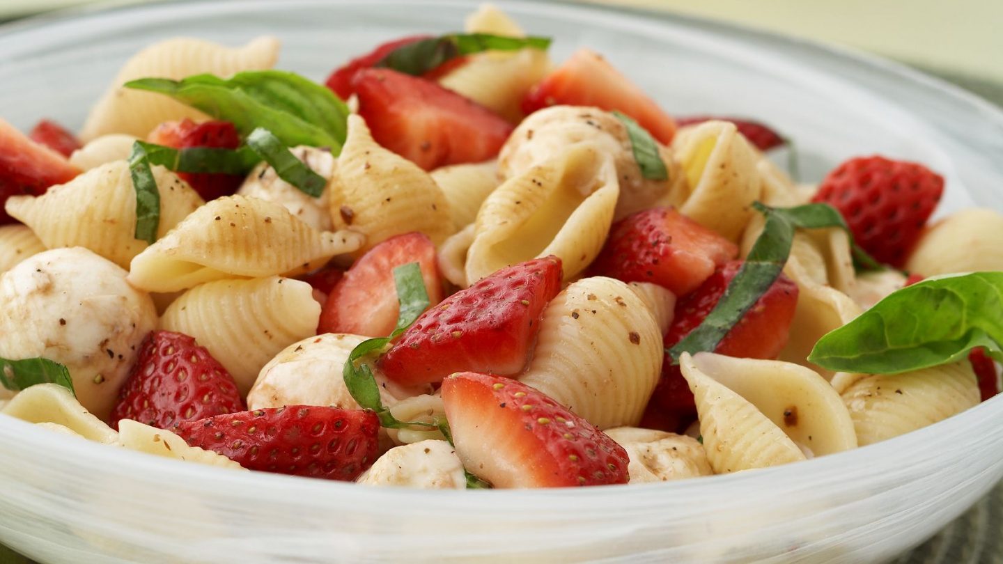 Erdbeer Caprese-Salat