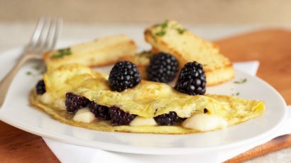 Ommmelette  mit Brombeeren 