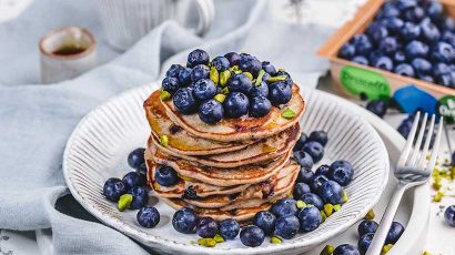 Blaubeer-Buchweizen-Pancakes