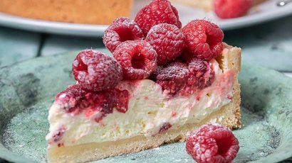 Schmandkuchen mit Himbeeren