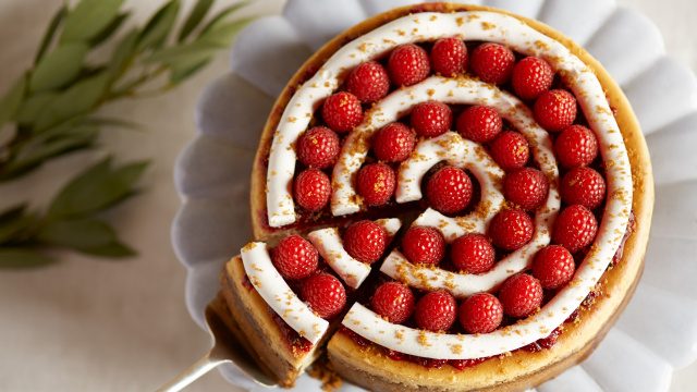 Himbeer-Cranberry-Gewürzkäsekuchen